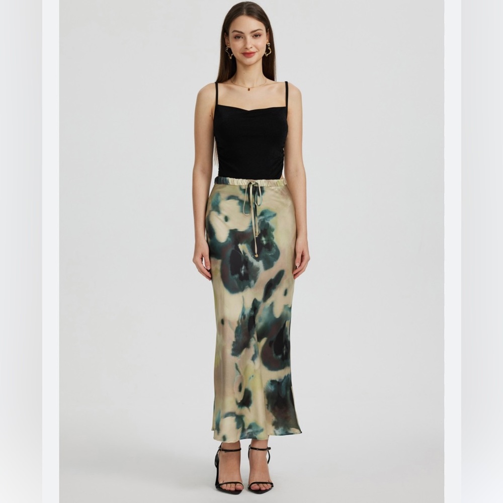 SOLD//Zara tie die draw string midi sip skirt